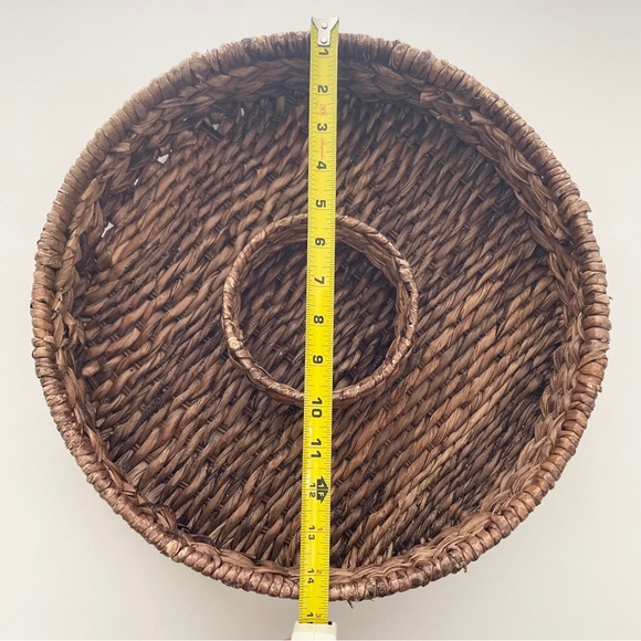 Chip and Dip Woven Basket Platter Tray in Brown 14.5” - Picture 5 of 6
